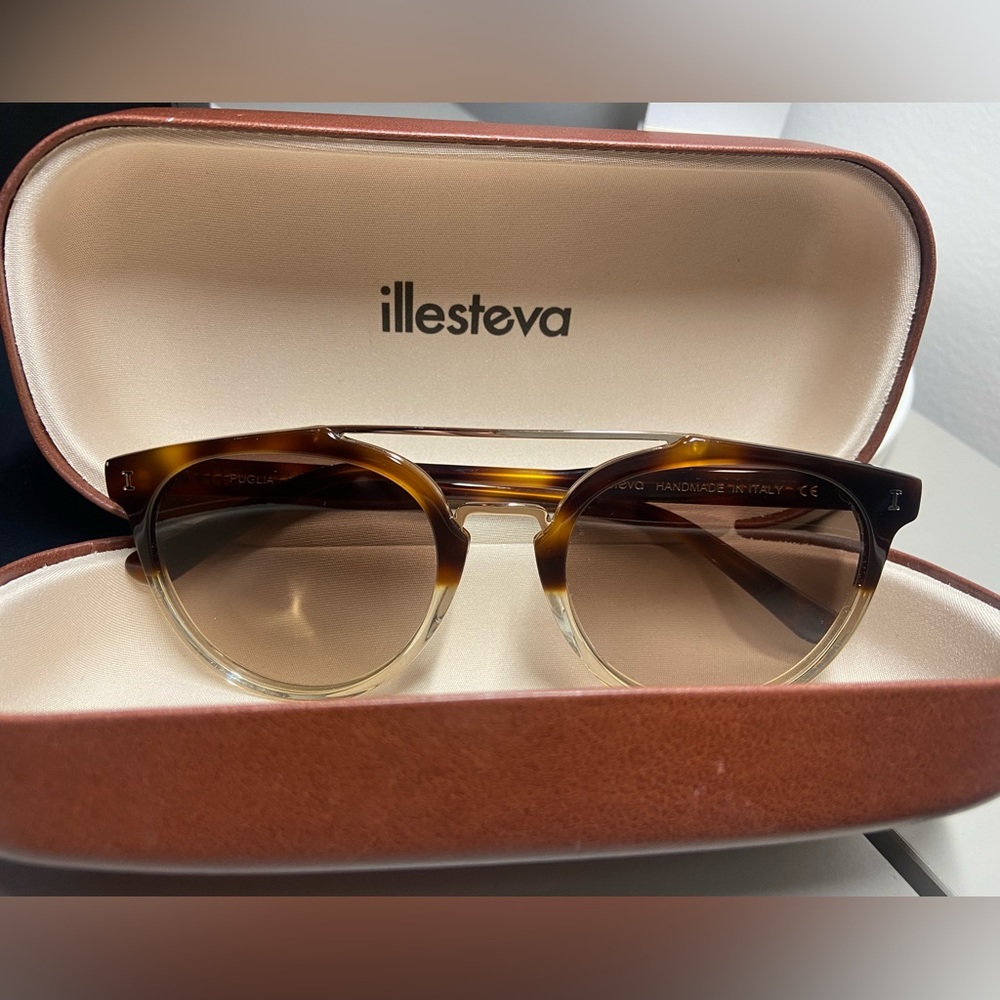 Illesteva Puglia Sunglasses - Never worn!